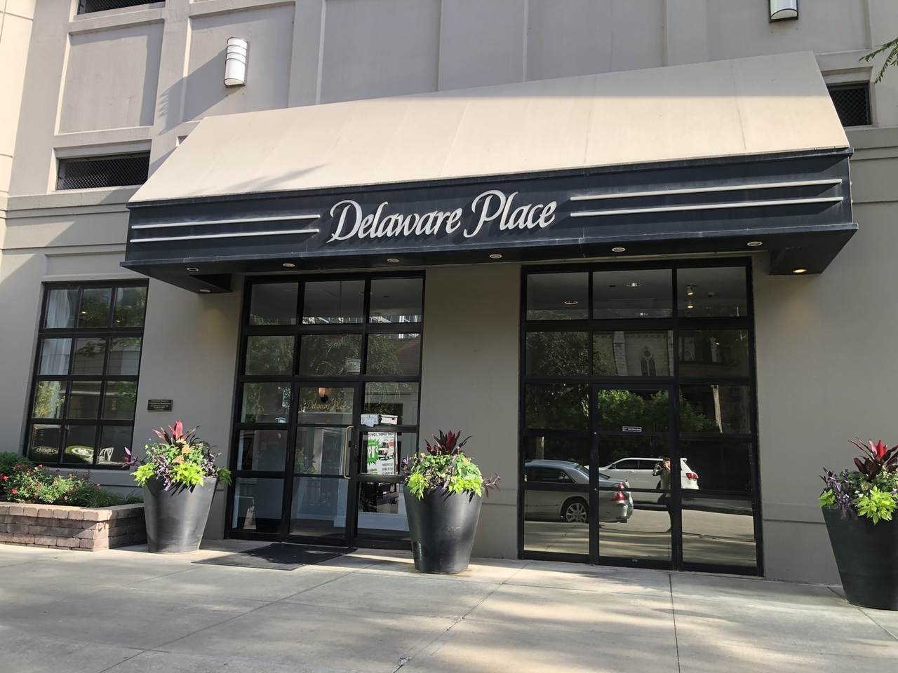 33 Delaware Place - Photo 1