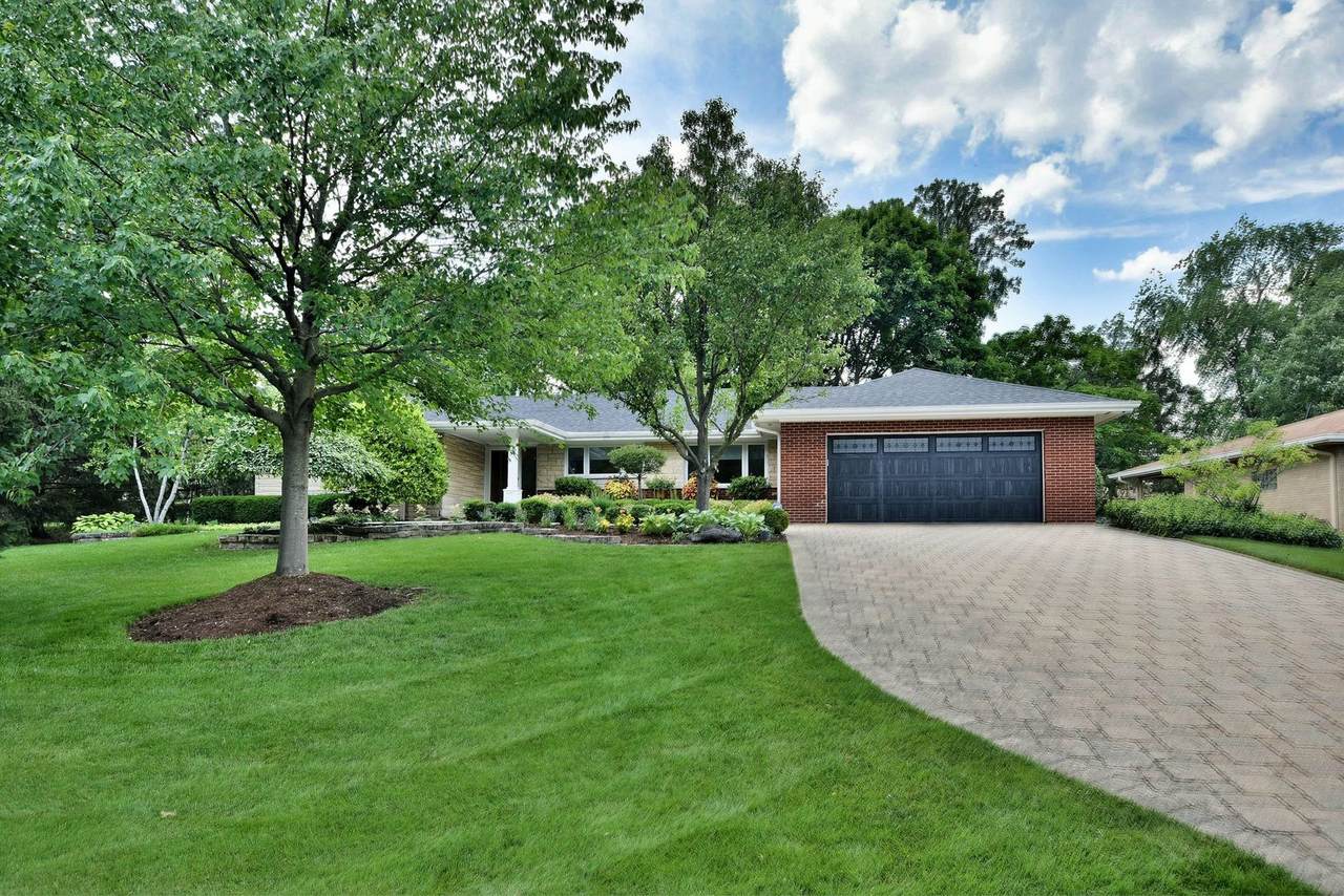 23W120 Mulberry Lane - Photo 1