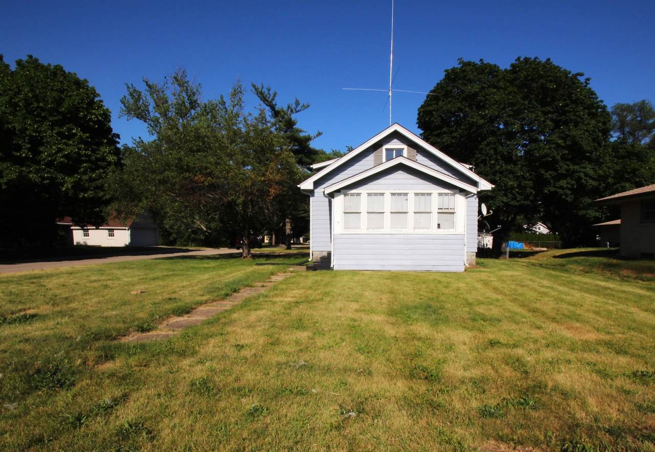 8215 2nd Street - Photo 1