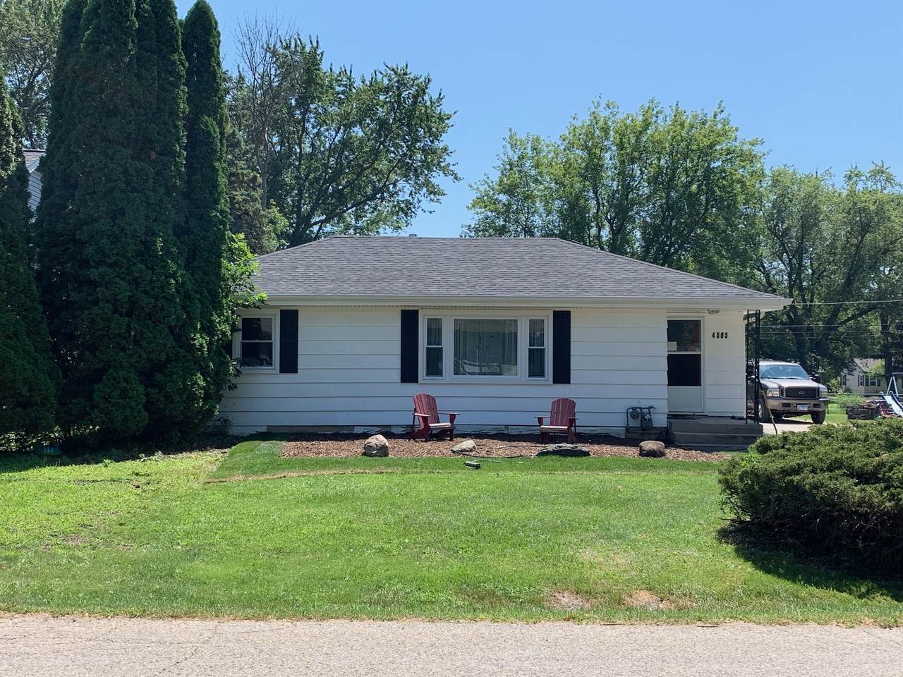 4505 Shore Drive - Photo 1