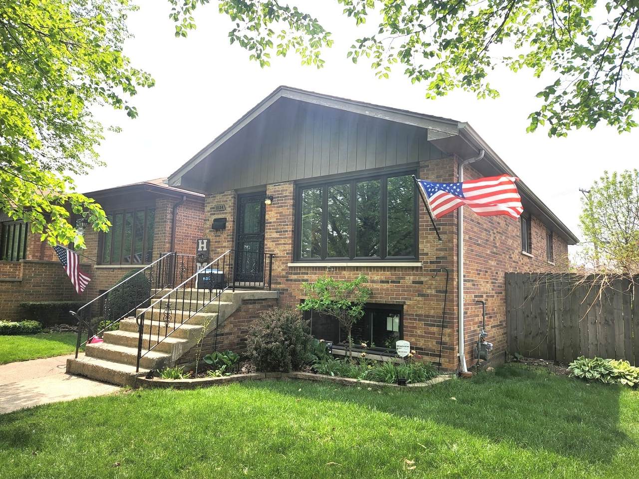 11134 Sawyer Avenue - Photo 1