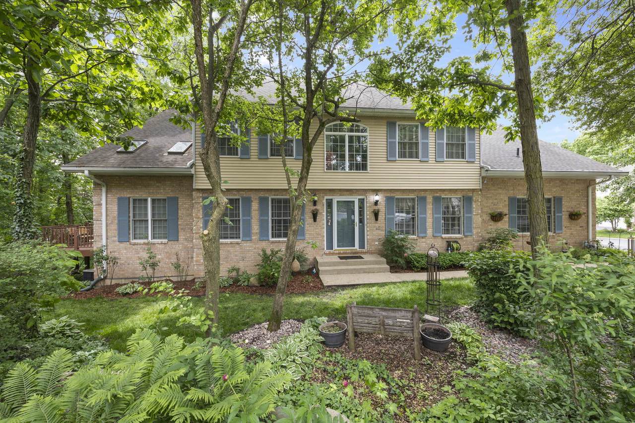 1335 Laurel Oaks Drive - Photo 1