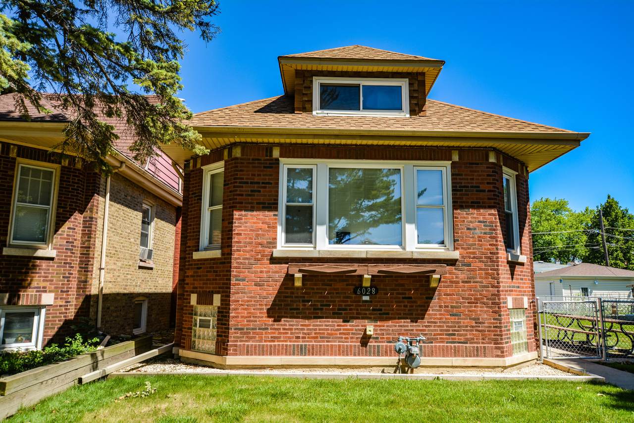 6028 Crain Street - Photo 1