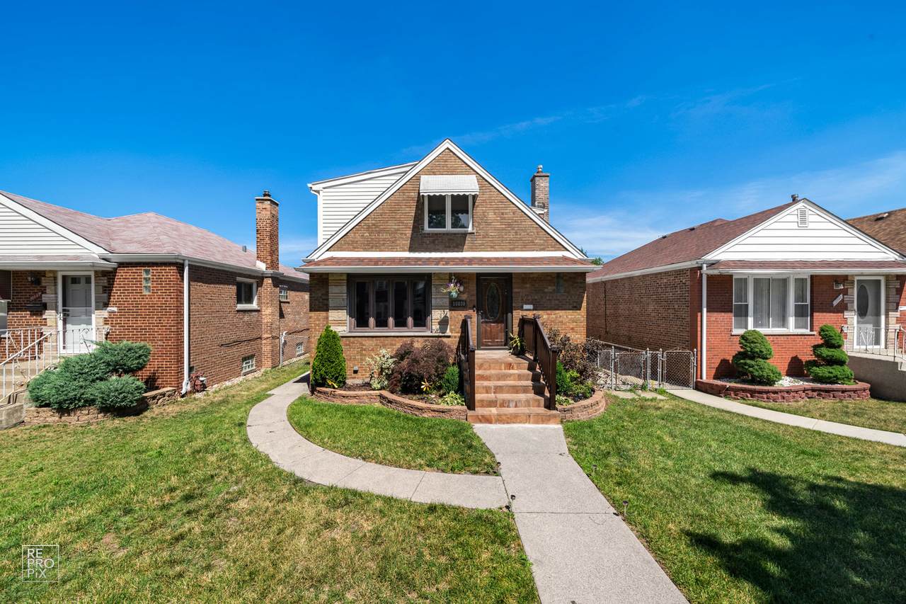 10839 Avenue D - Photo 1