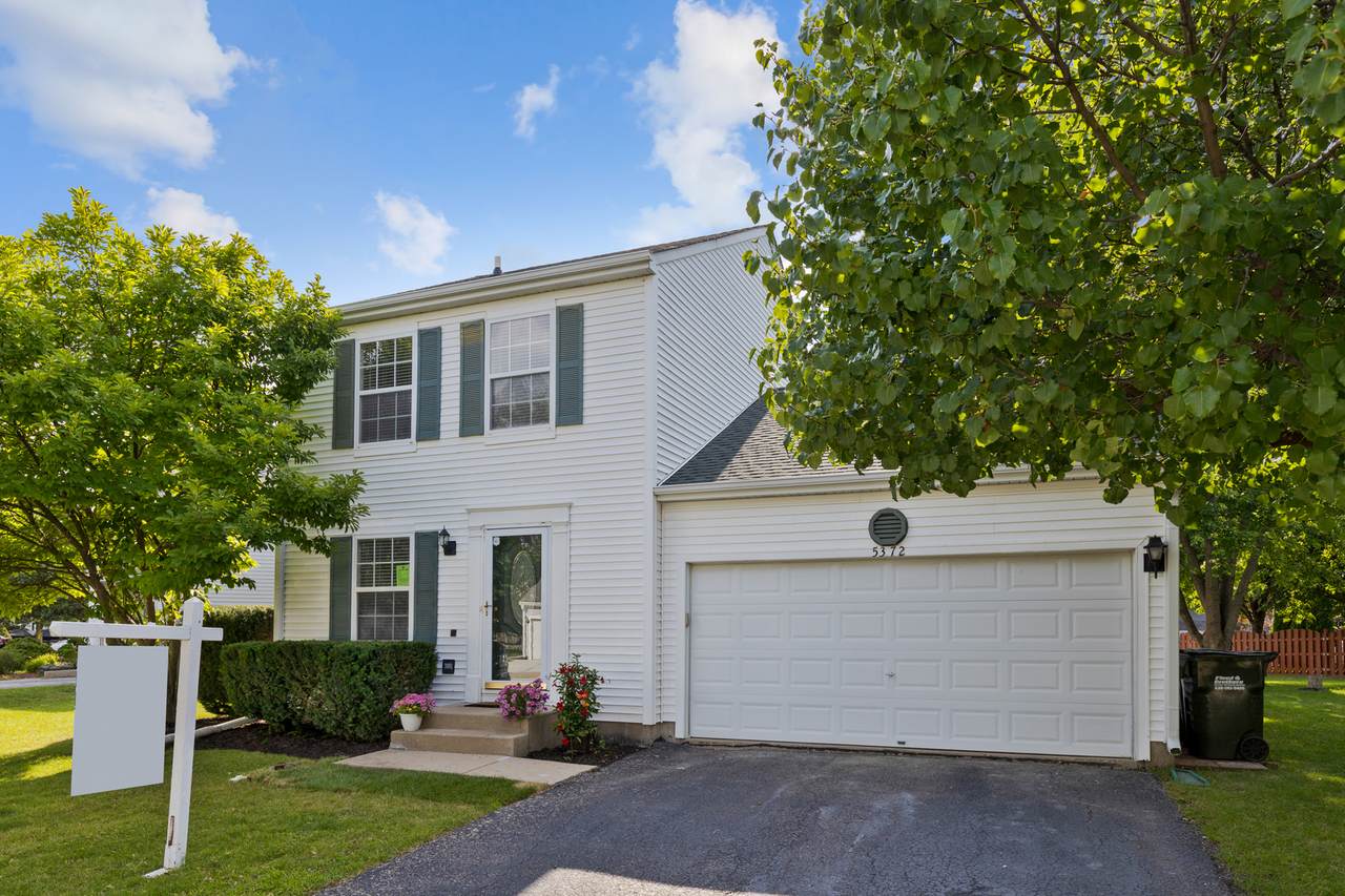 5372 Lansbury Circle - Photo 1