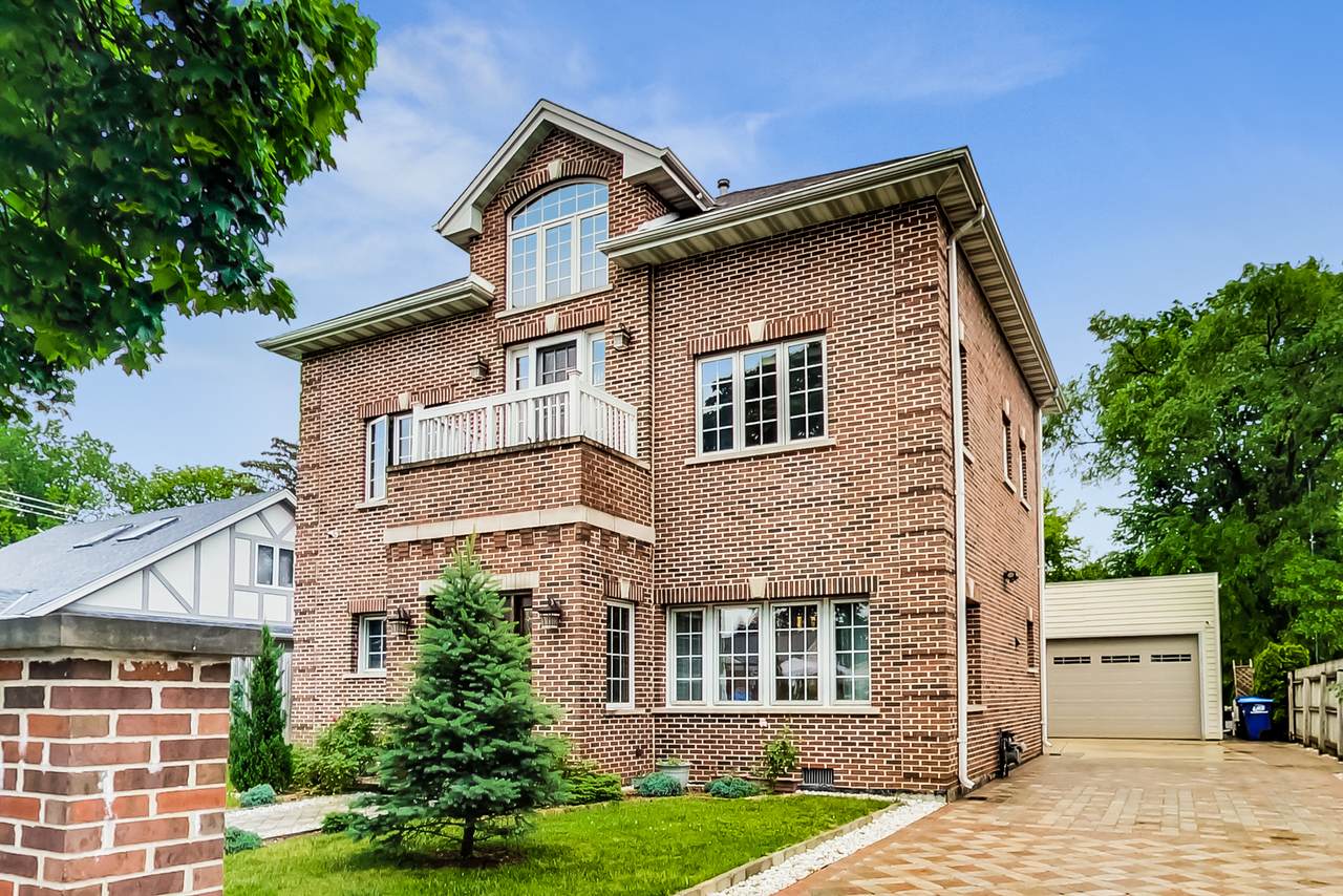 2609 Eisenhower Drive - Photo 1