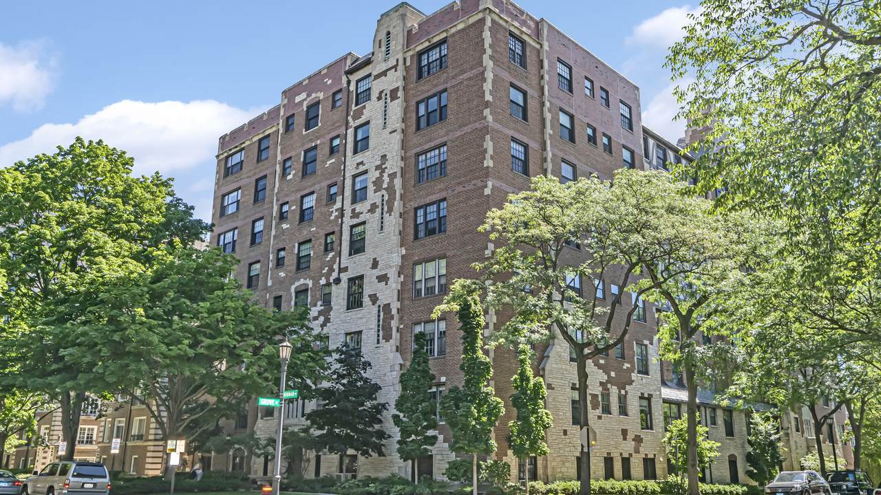 1501 Hinman Avenue - Photo 1