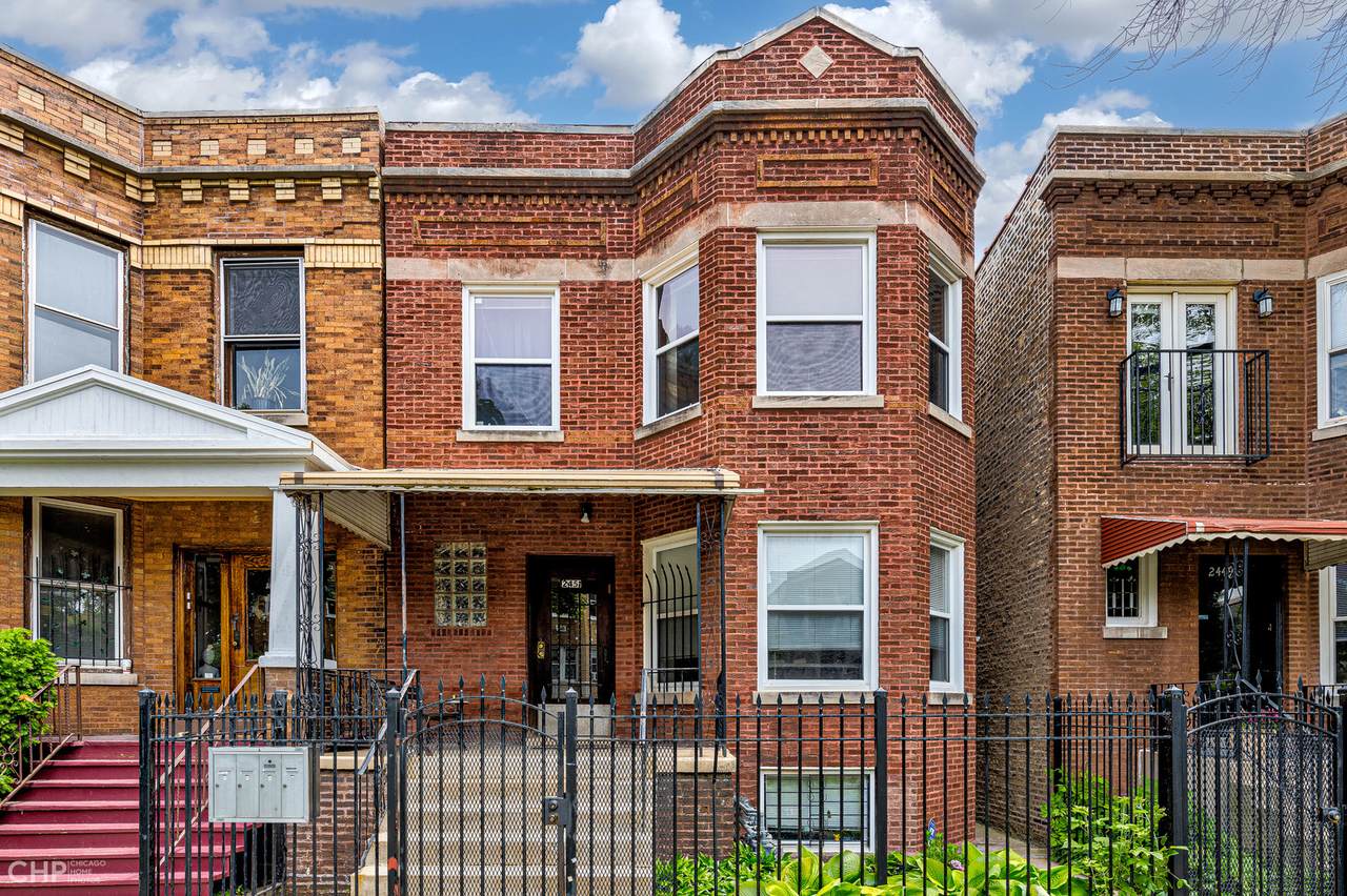 2451 Maplewood Avenue - Photo 1