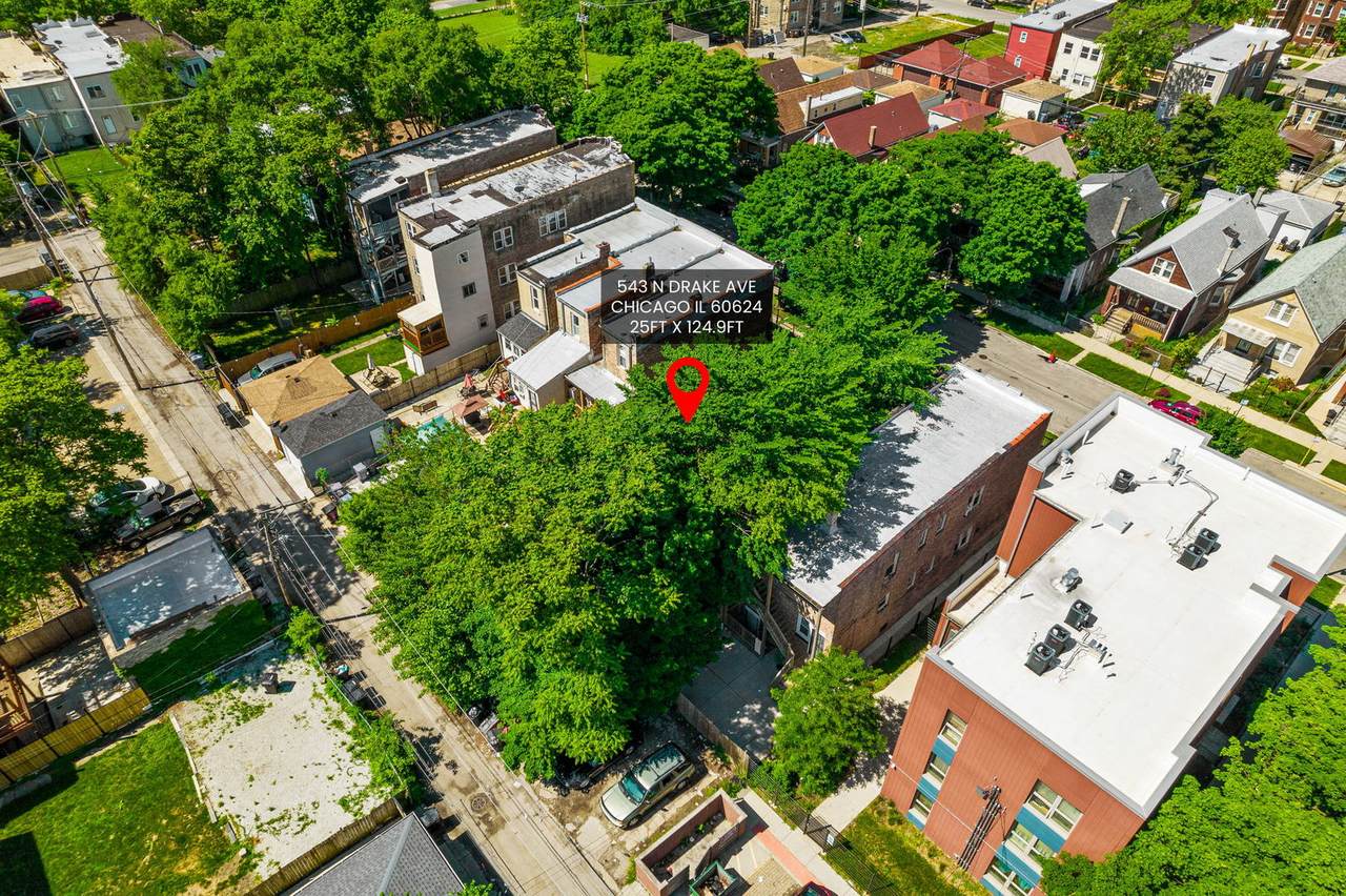 543 Drake Avenue - Photo 1