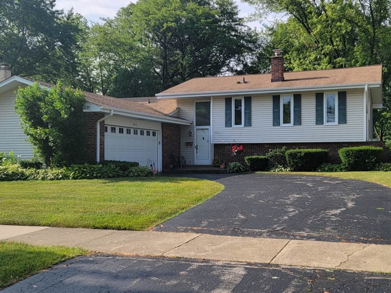 1015 Thomas Street - Photo 1