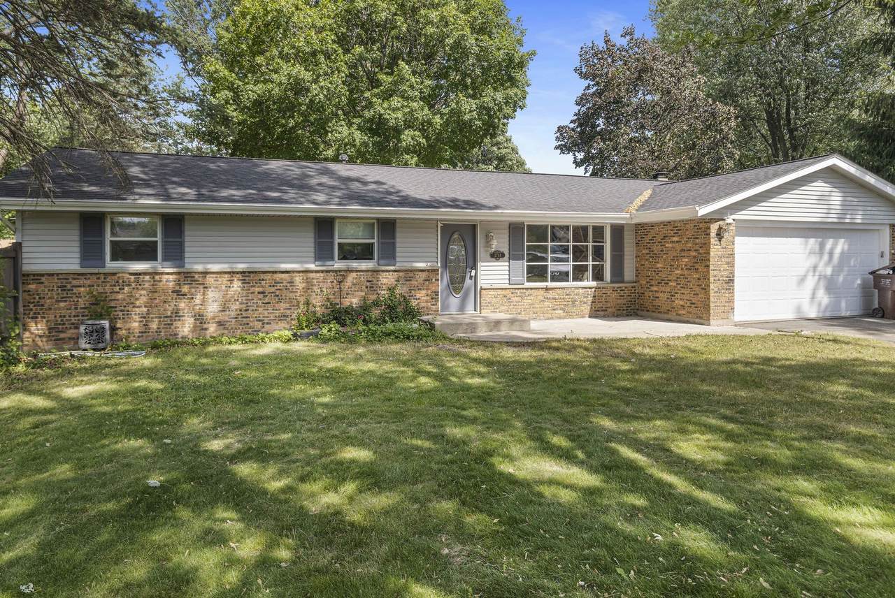 2788 Kensington Place - Photo 1