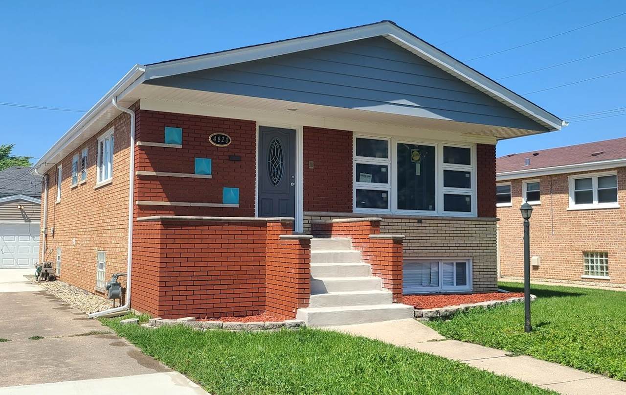 4820 107th Street - Photo 1