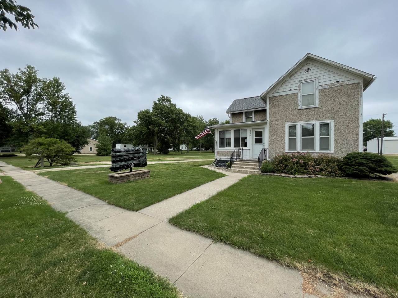 221 Mason Avenue - Photo 1