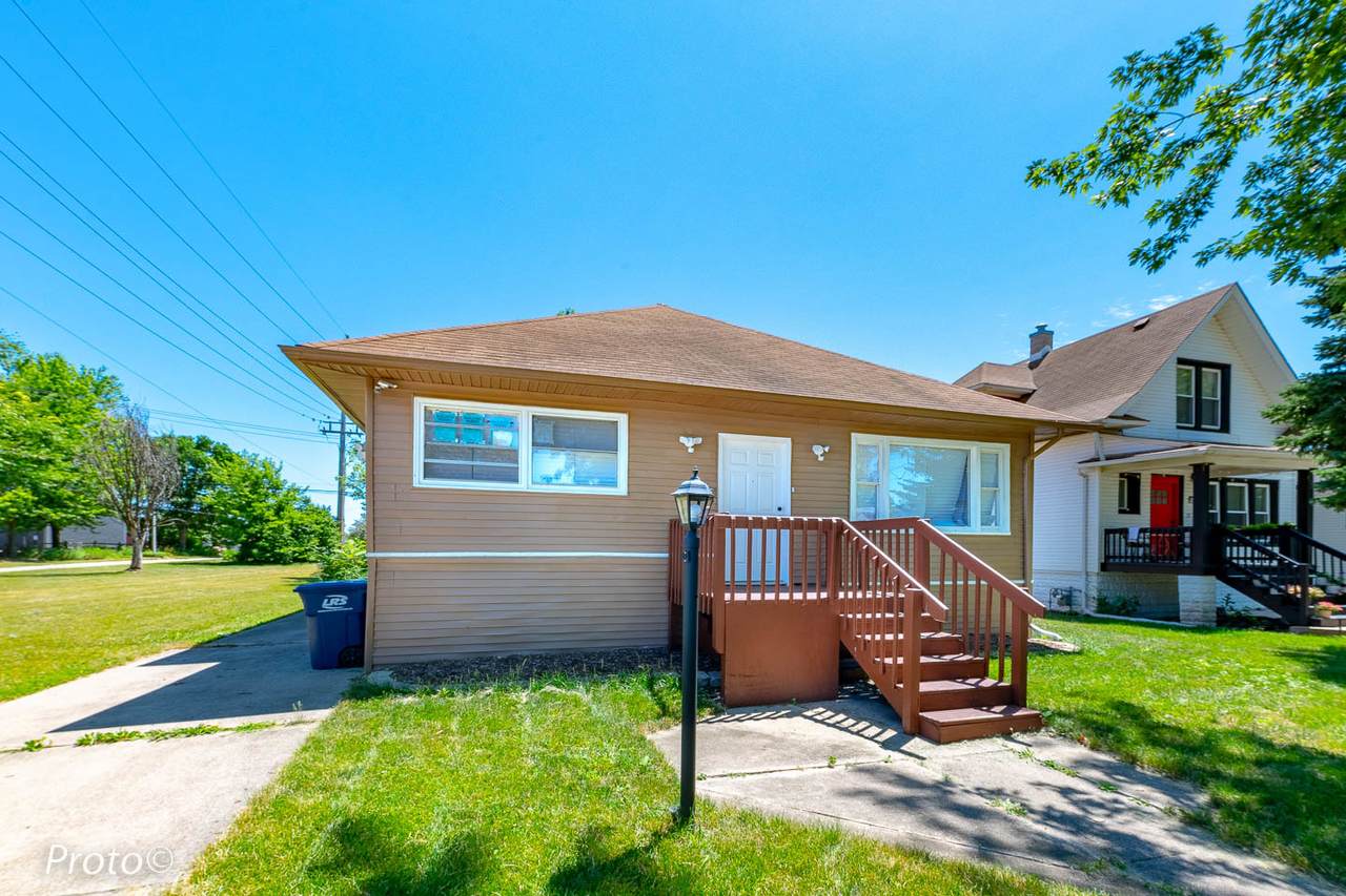 1403 2nd Avenue - Photo 1