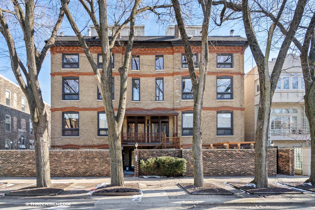2141 Lakewood Avenue - Photo 1
