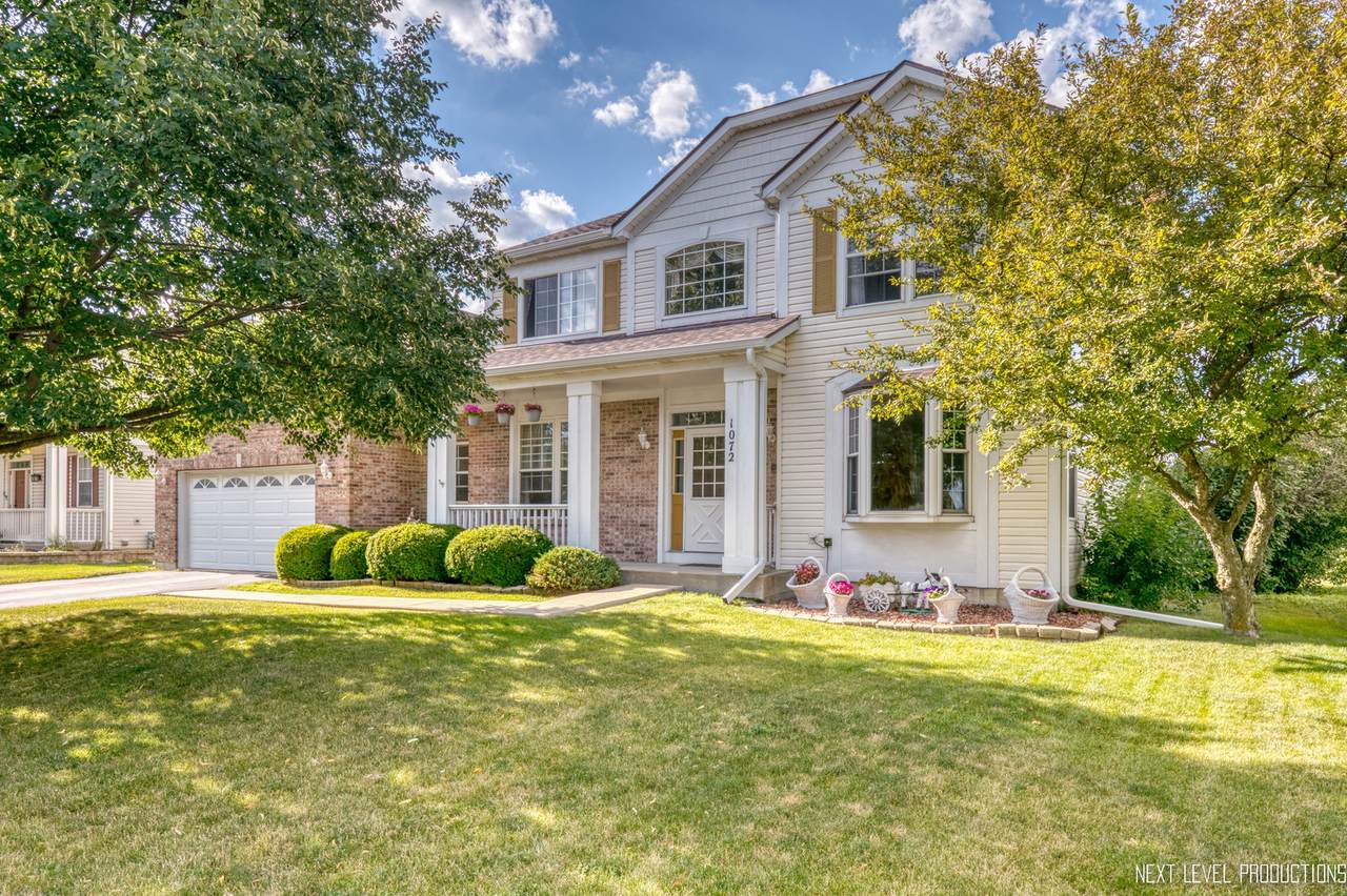 1072 Vineyard Lane - Photo 1