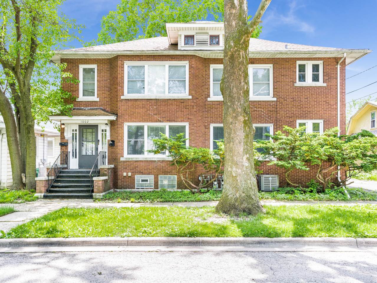 1002 Taylor Street - Photo 1