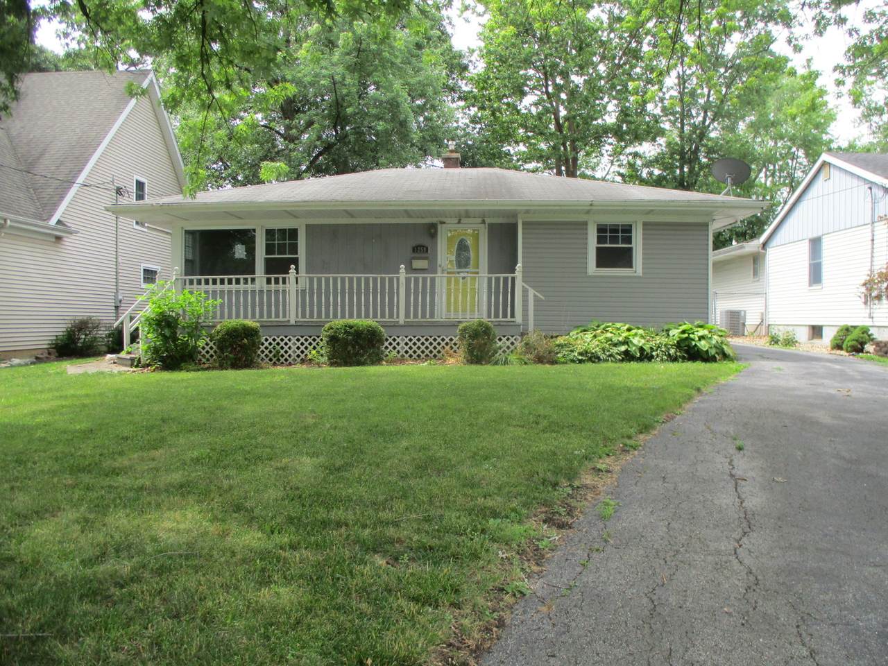 1259 Hickory Road - Photo 1