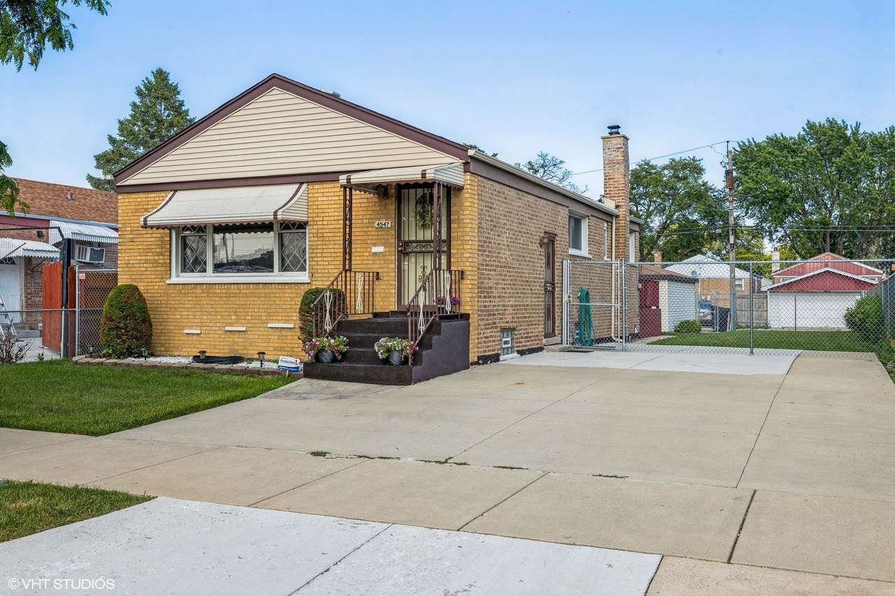 4547 Laramie Avenue - Photo 1
