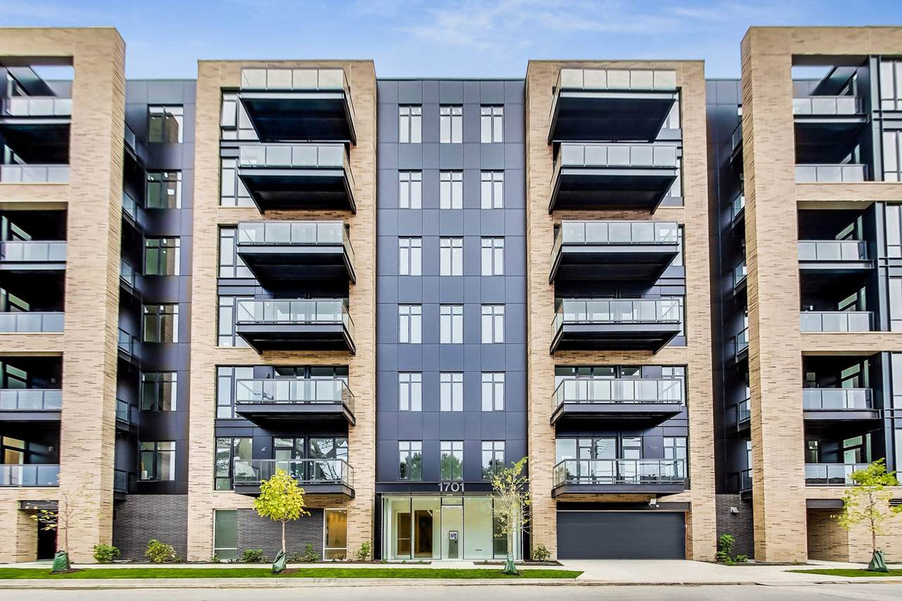 1701 Webster Avenue - Photo 1