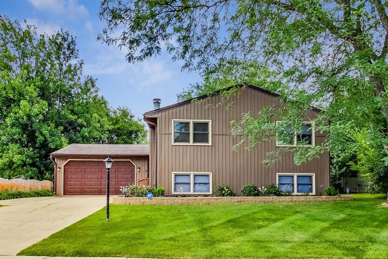 879 Sundown Road - Photo 1