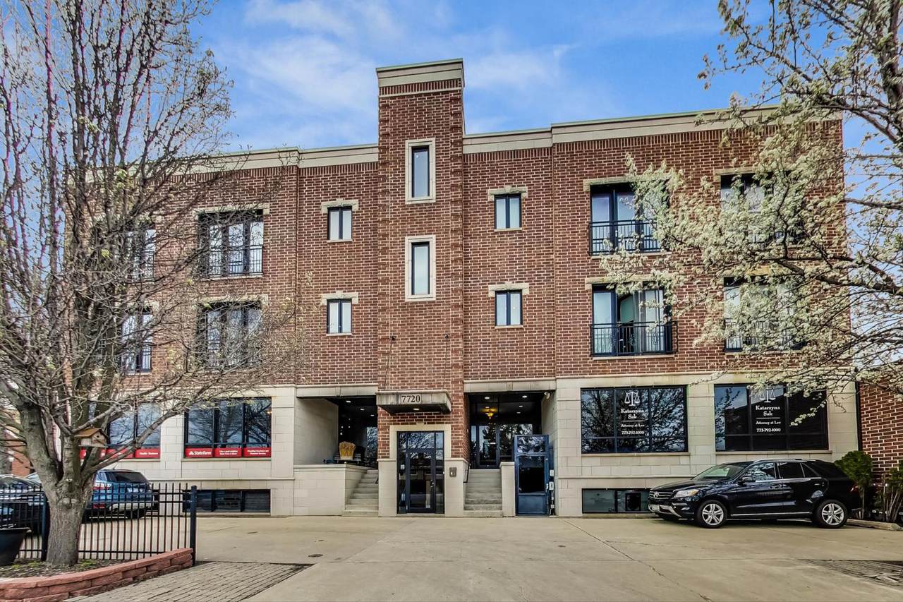 7720 Touhy Avenue - Photo 1