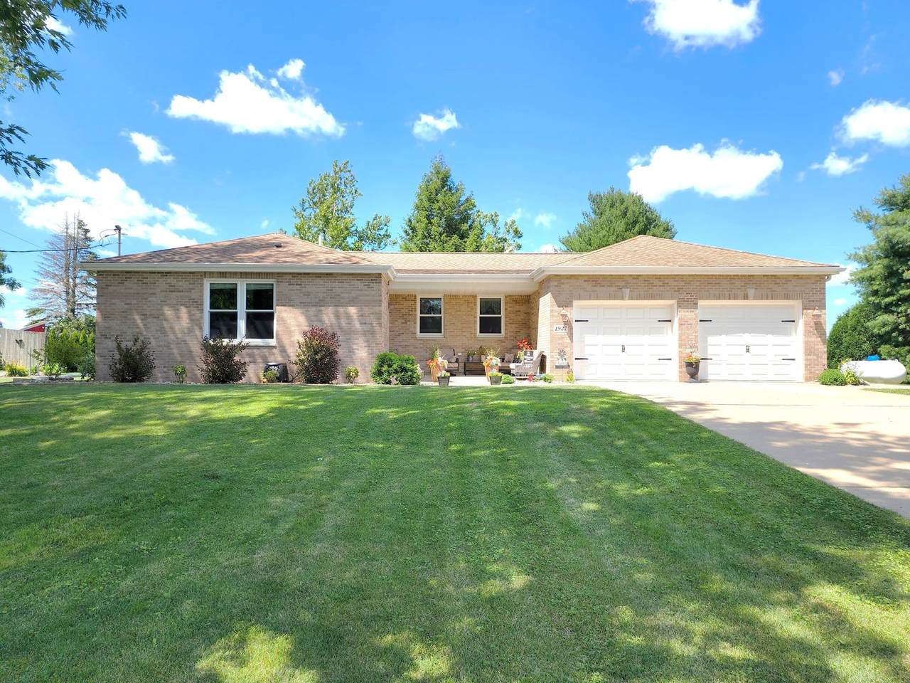 1937 N 3609th Road - Photo 1