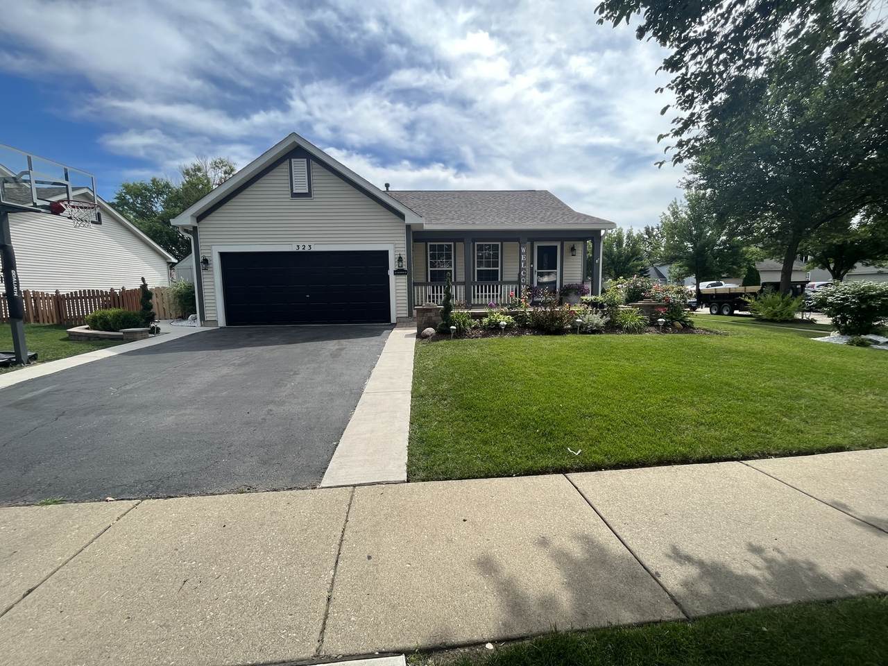 323 Wedgewood Circle - Photo 1