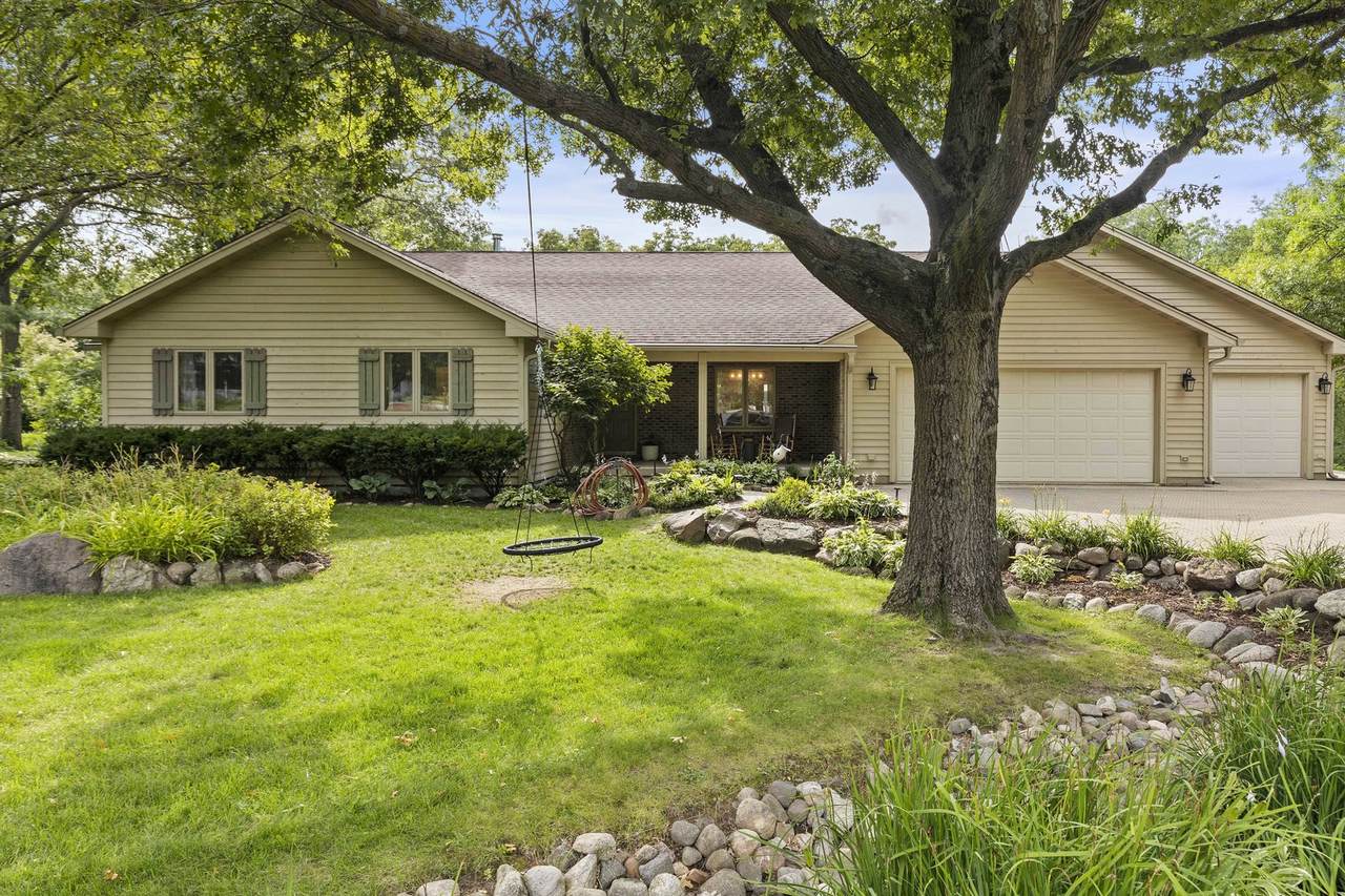 2518 Constance Lane - Photo 1
