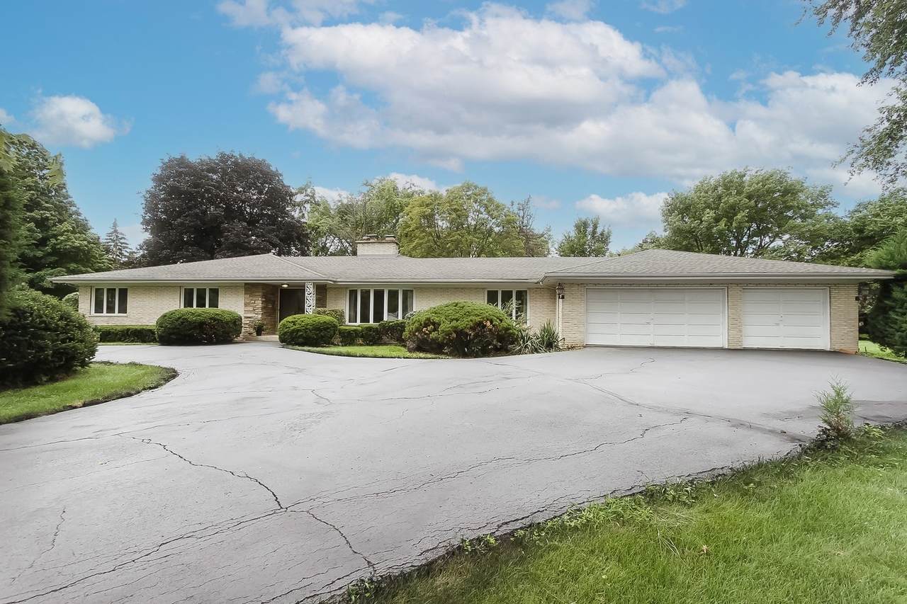 257 Circle Court - Photo 1