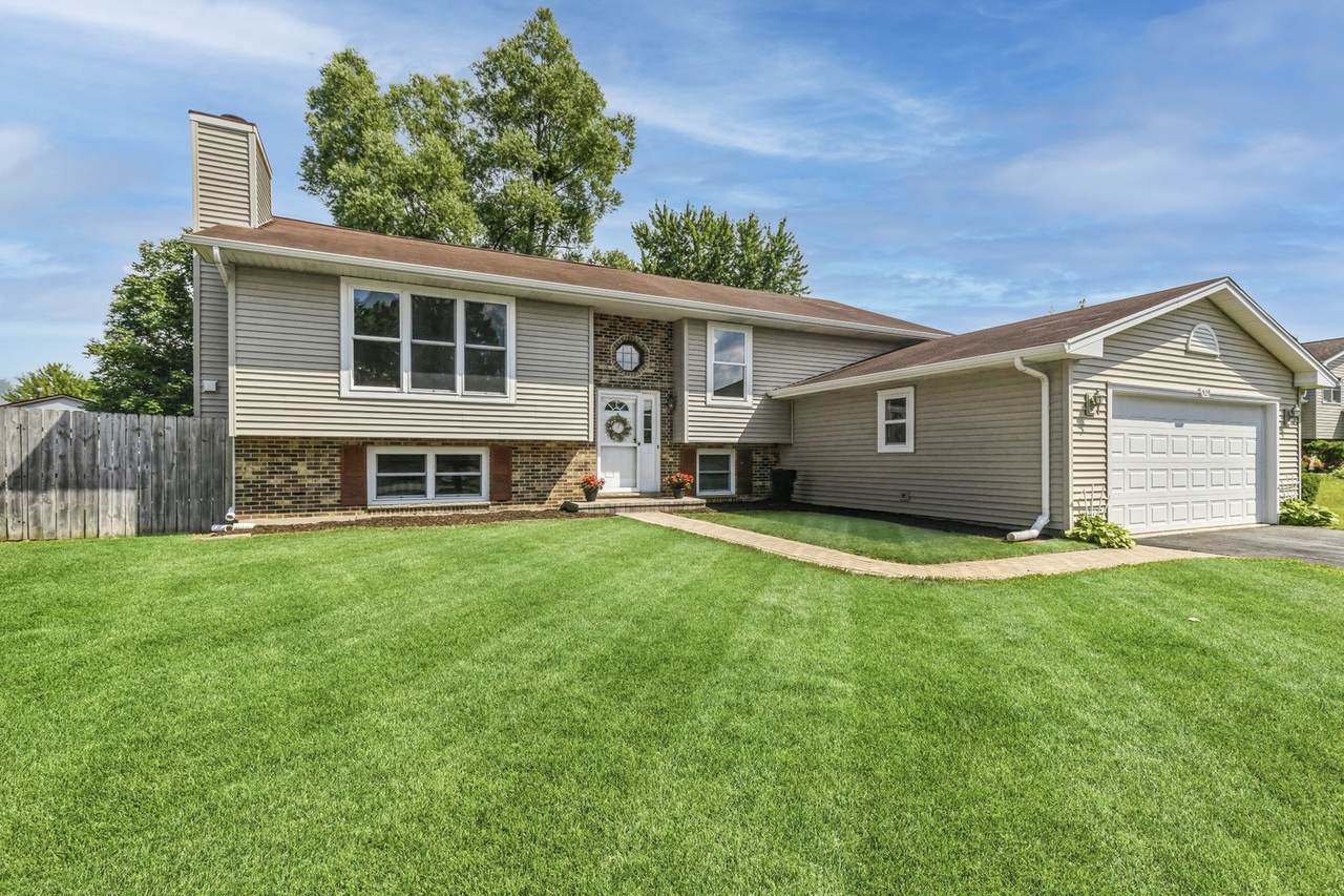 529 White Birch Road - Photo 1