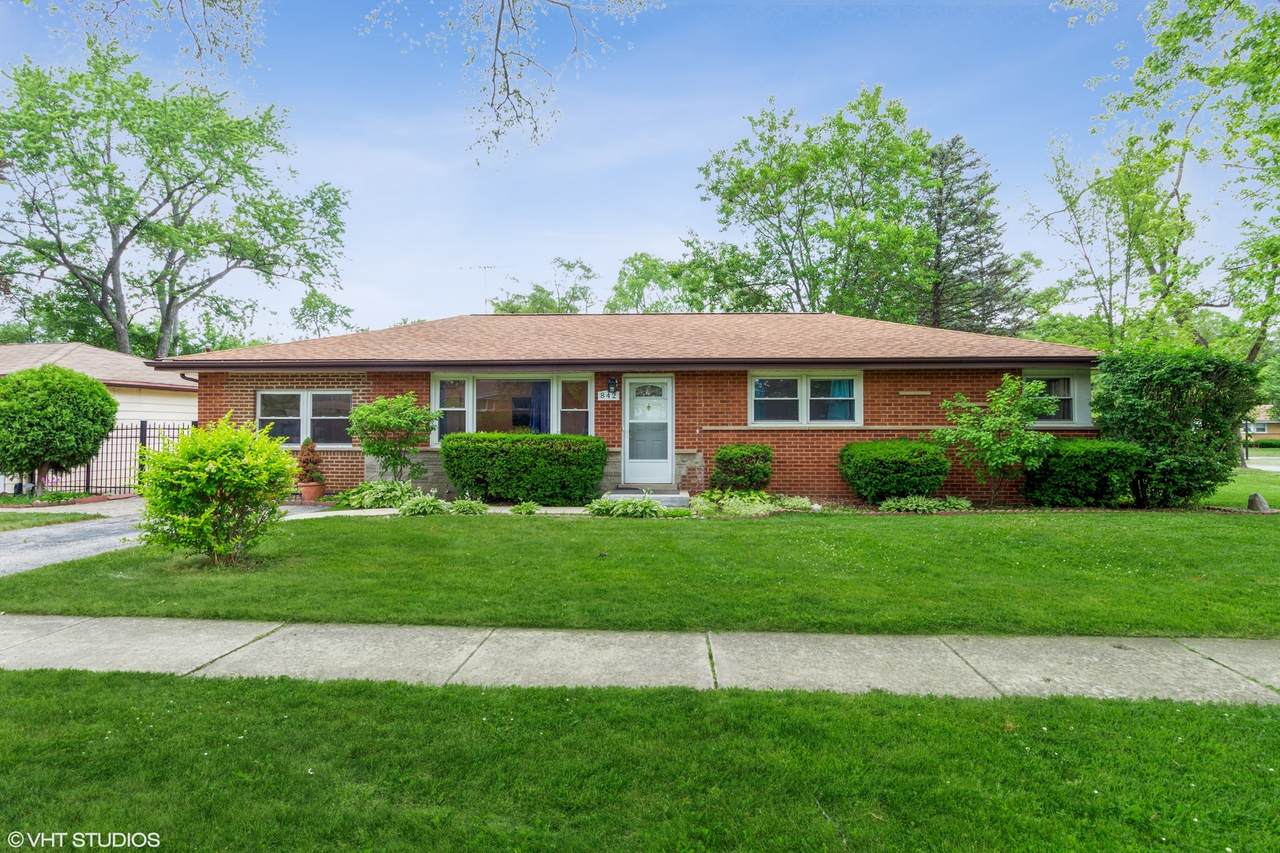 842 Lilly Lane - Photo 1