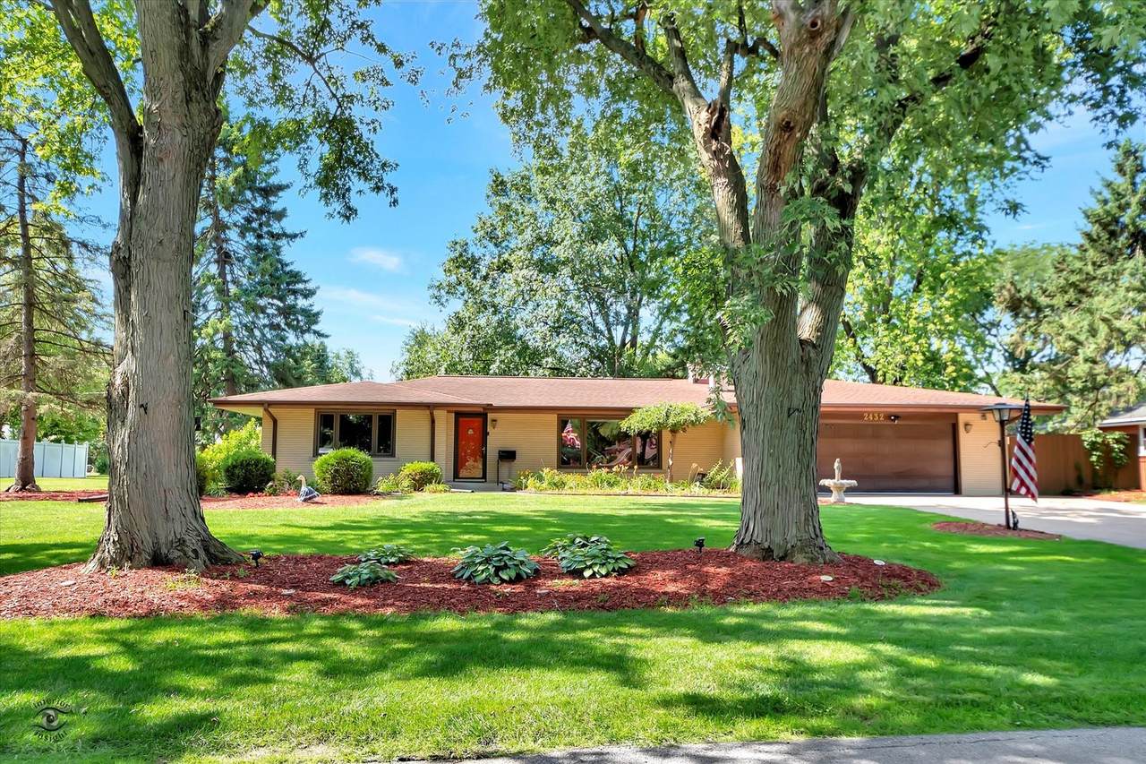 2432 Suffolk Lane - Photo 1