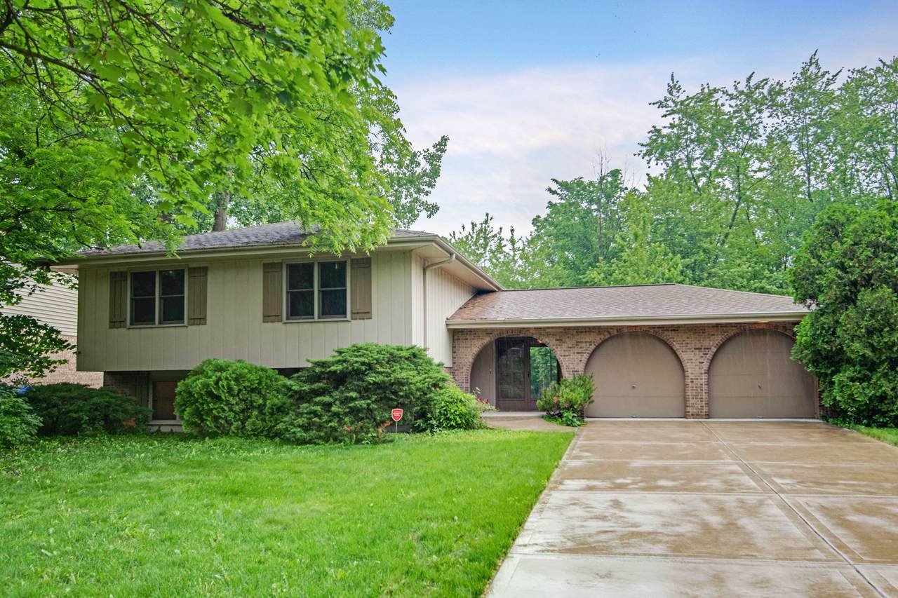 1709 Maple Lane - Photo 1