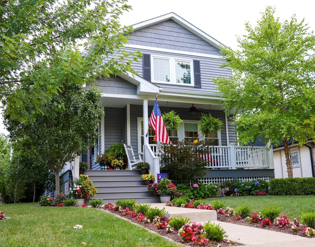 312 Oak Street - Photo 1