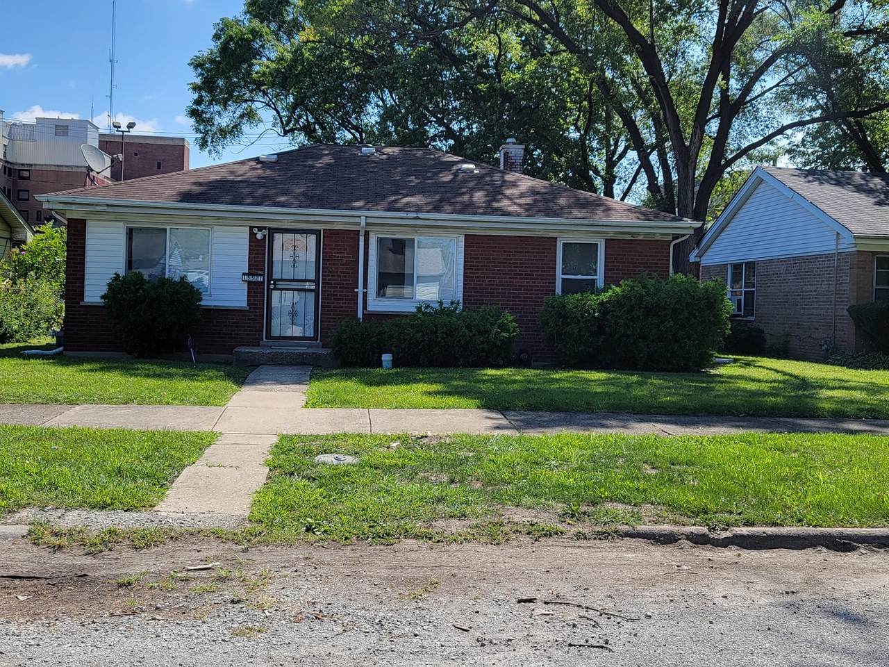 15521 Honore Avenue - Photo 1
