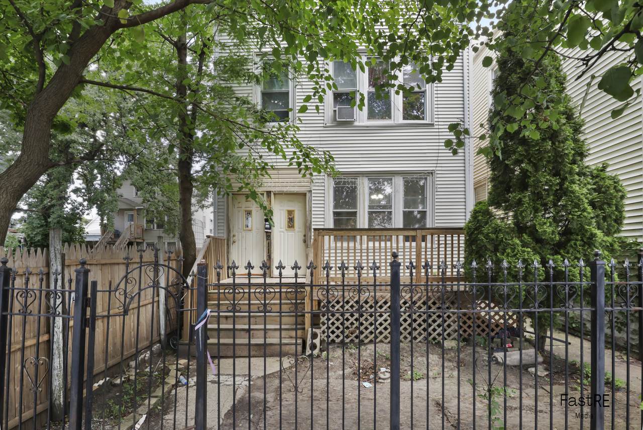 2113 Lorel Avenue - Photo 1