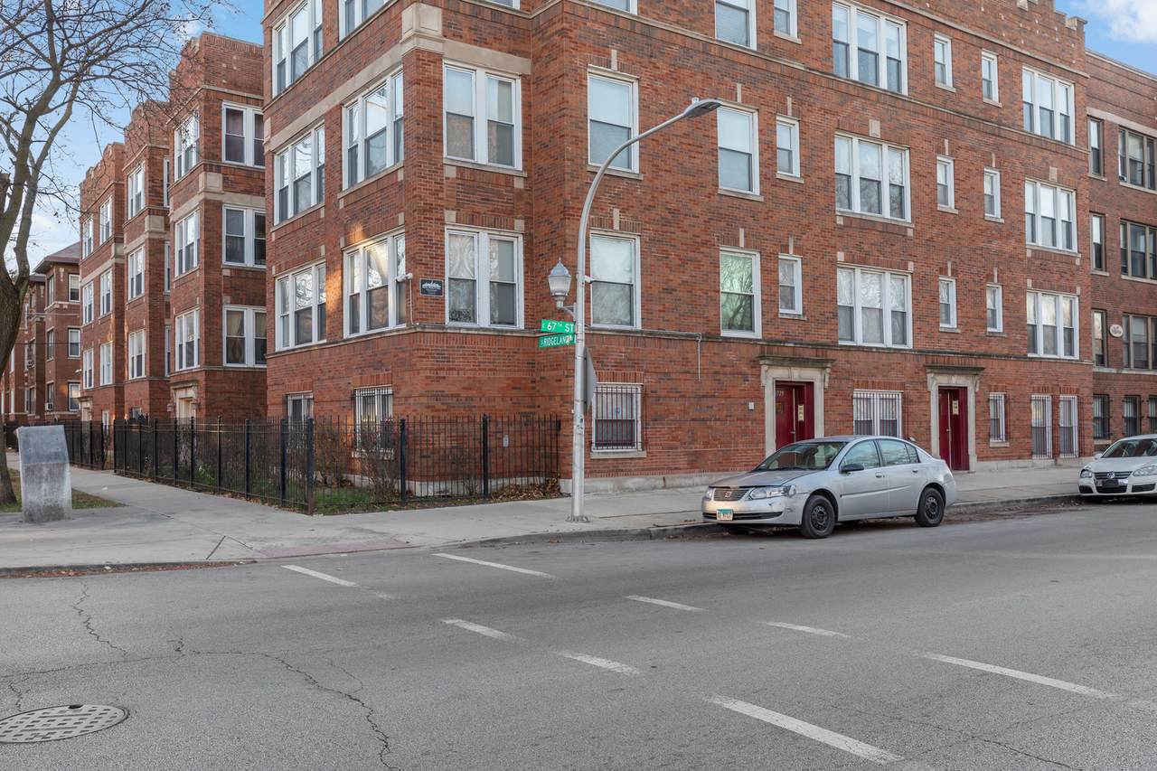 1725 67th Street - Photo 1