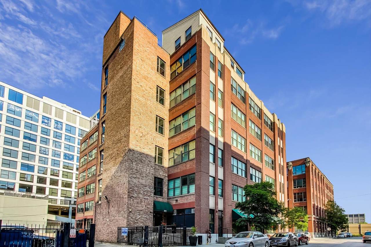 812 Van Buren Street - Photo 1