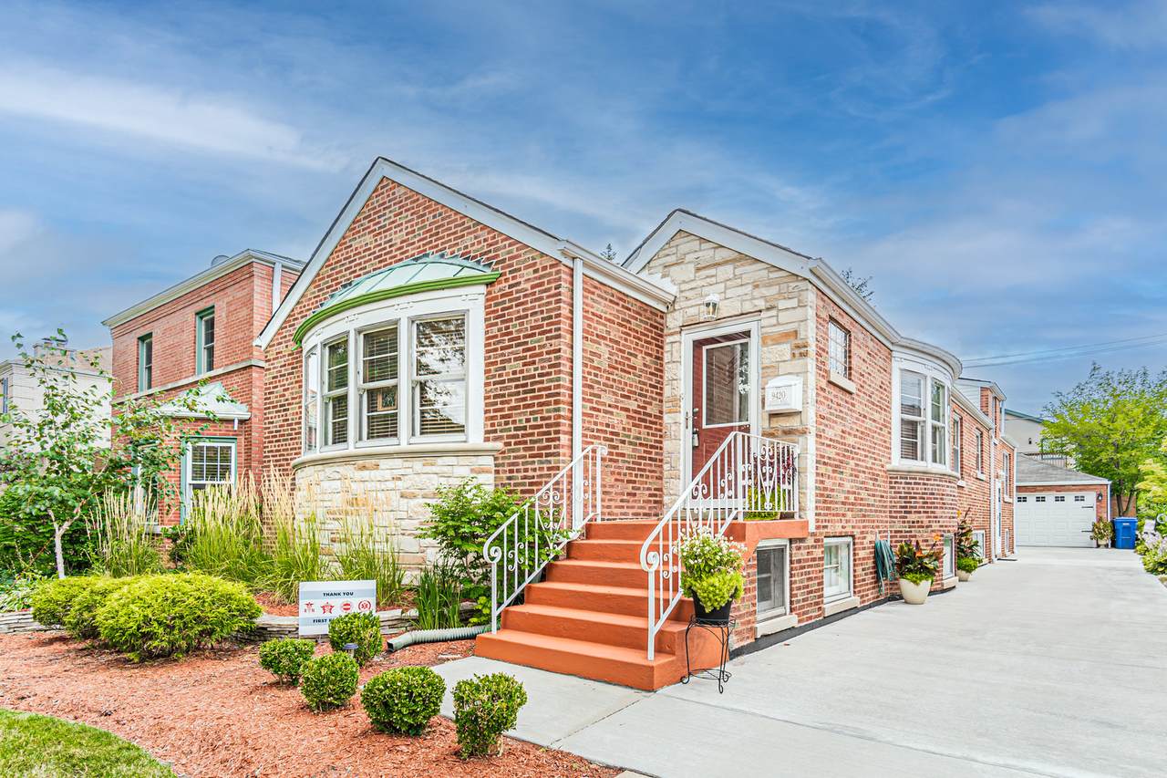 9420 Bell Avenue - Photo 1