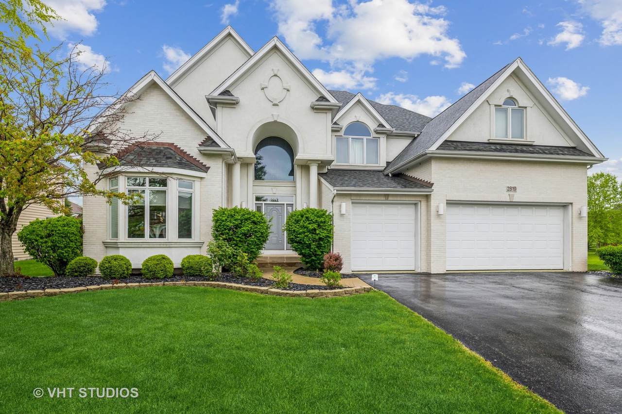 2819 Lobelia Circle - Photo 1