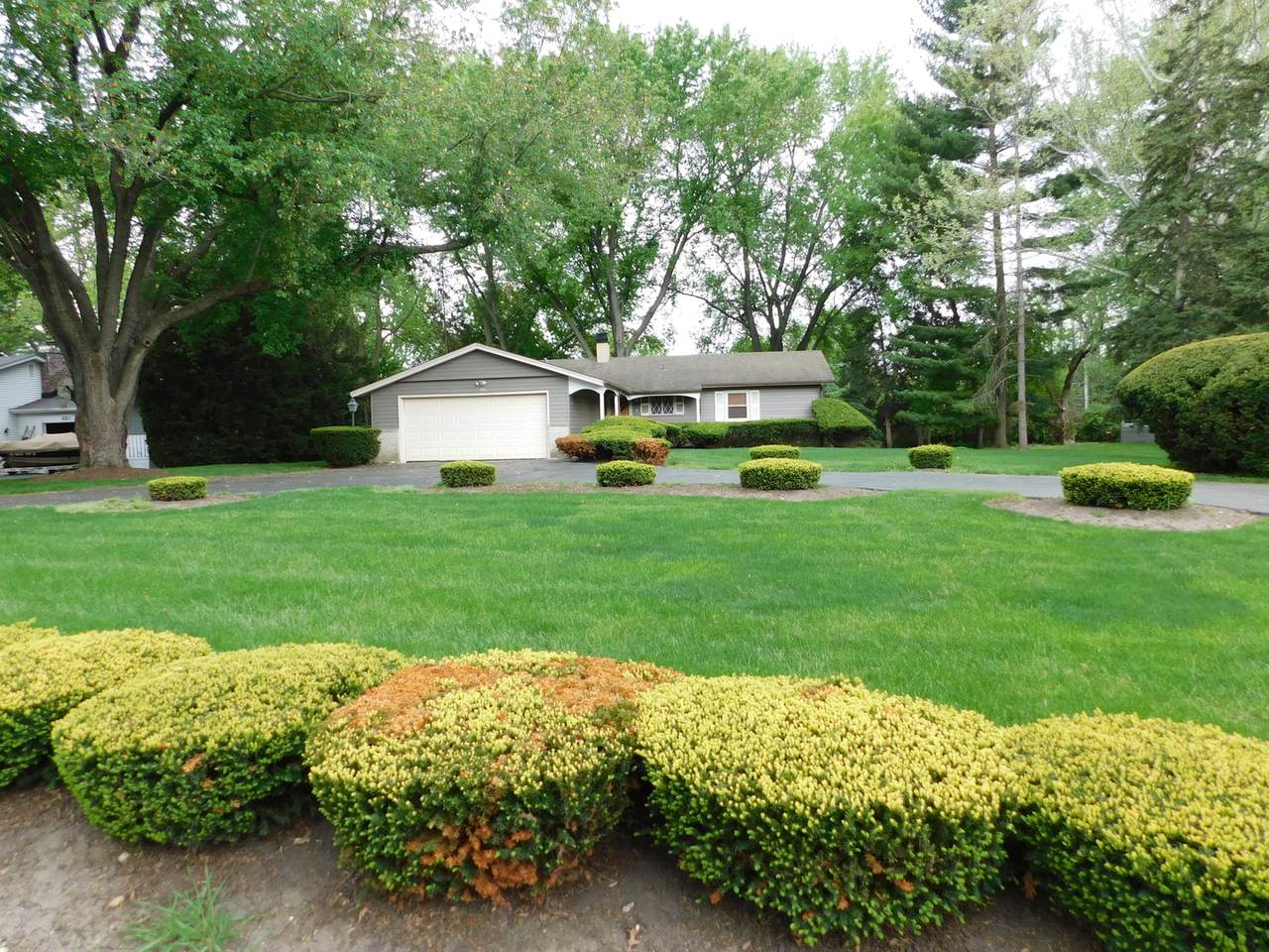 829 Hemlock Drive - Photo 1