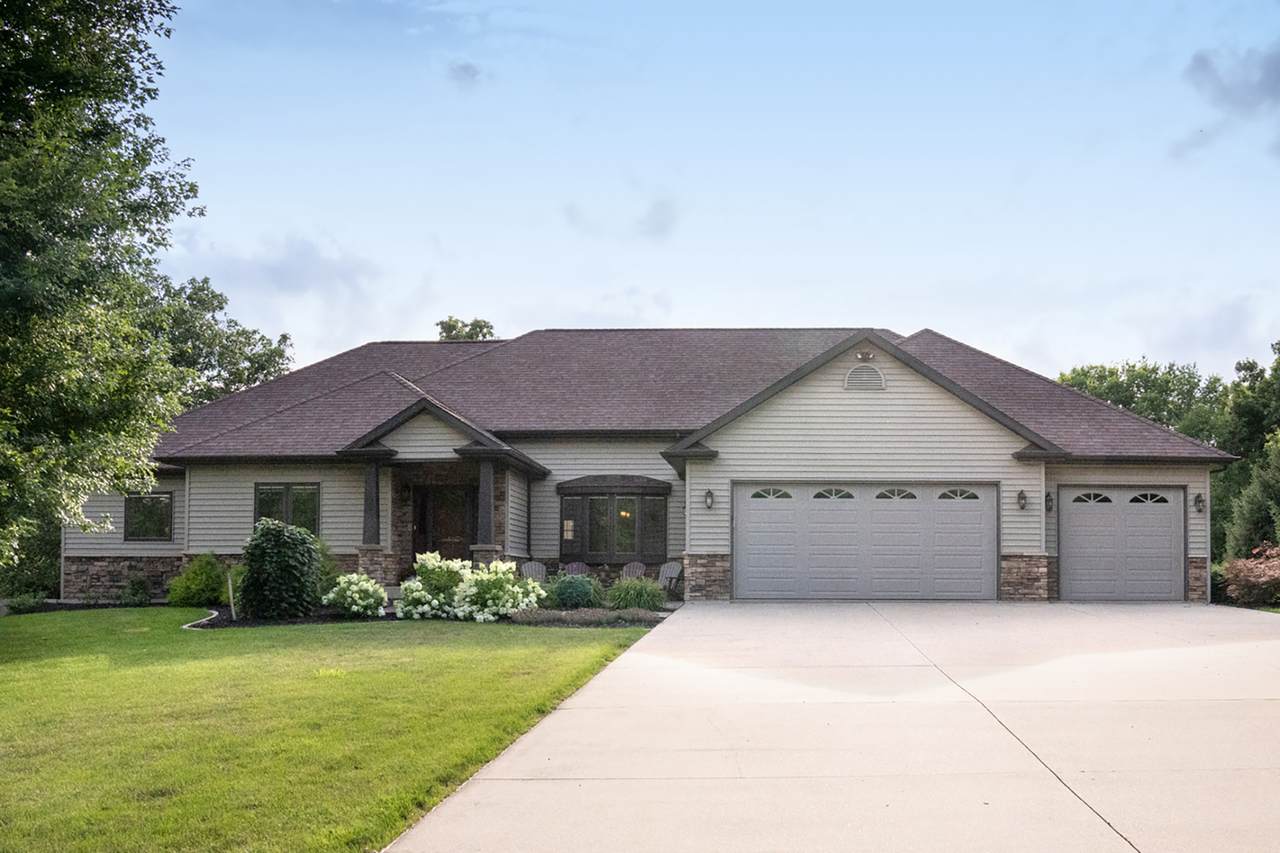 1917 Leopard Drive - Photo 1