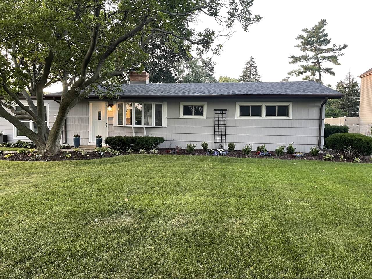 657 Armitage Avenue - Photo 1