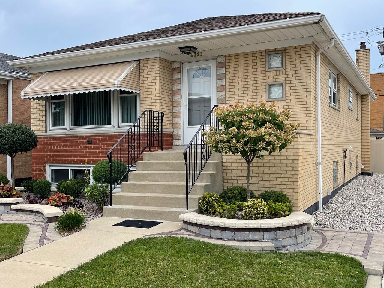 6323 Austin Avenue - Photo 1