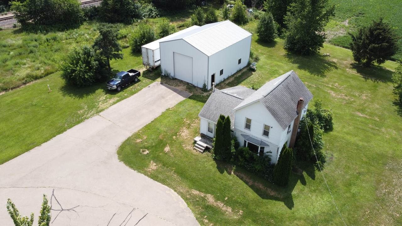 32303 West Street - Photo 1