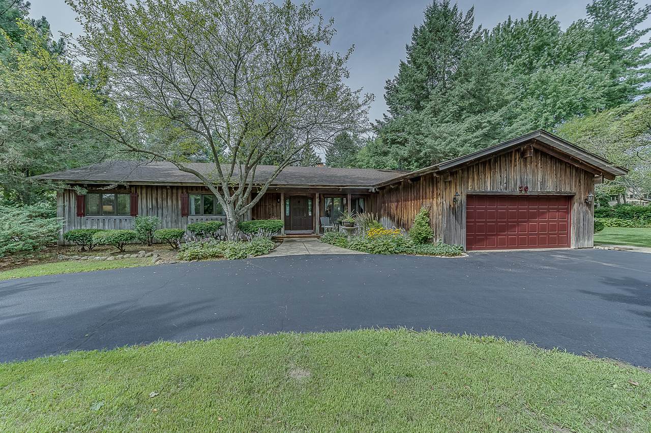 20 Hathaway Crescent Road - Photo 1