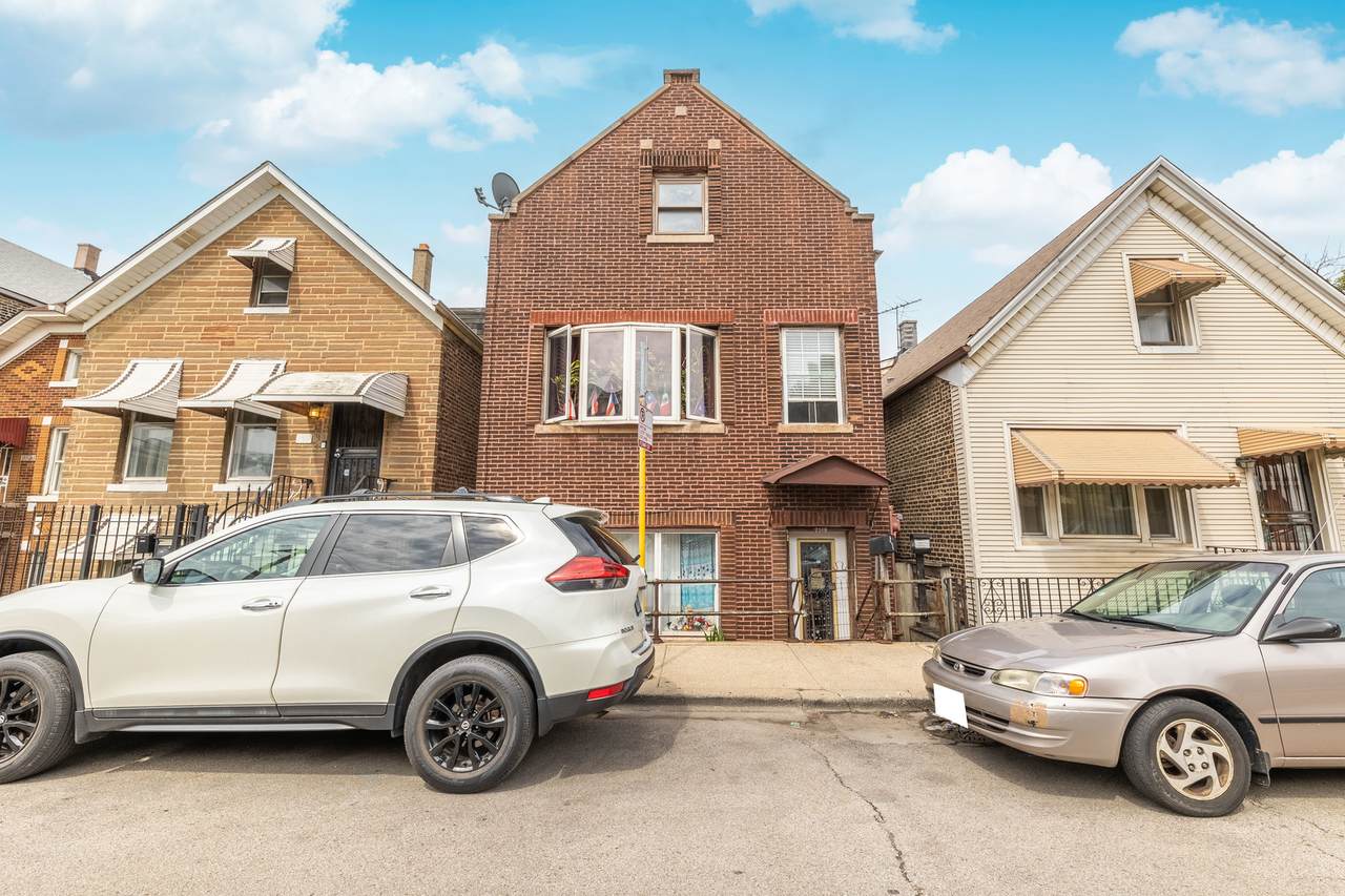 2518 Claremont Avenue - Photo 1