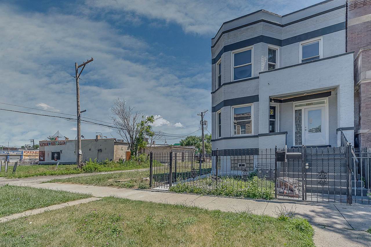 1217 Avers Avenue - Photo 1