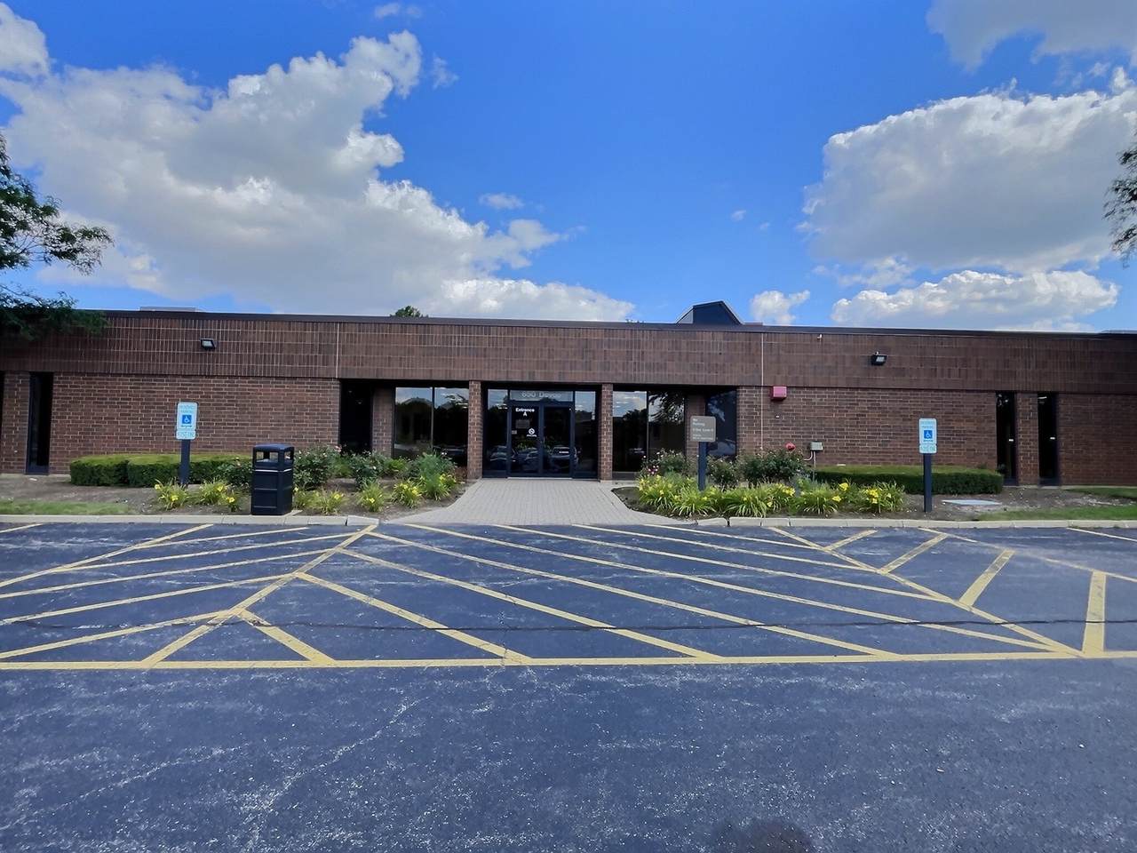 650 Devon Avenue - Photo 1